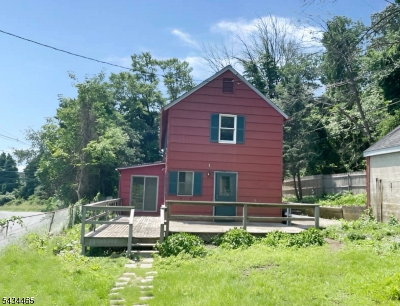 438 Old Dover Rd Property Photo 2