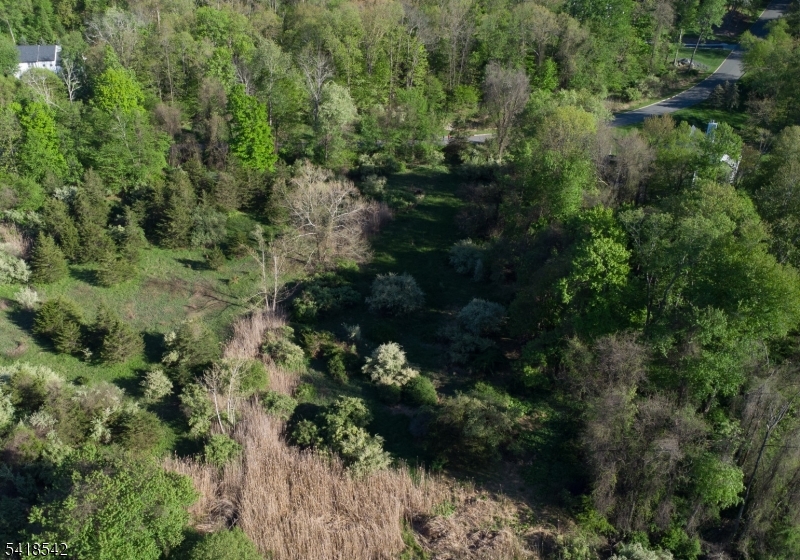 Hidden Valley Rd Property Photo 12