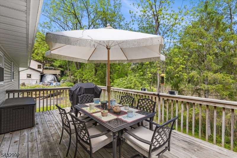 47 Winding Way Property Photo 23