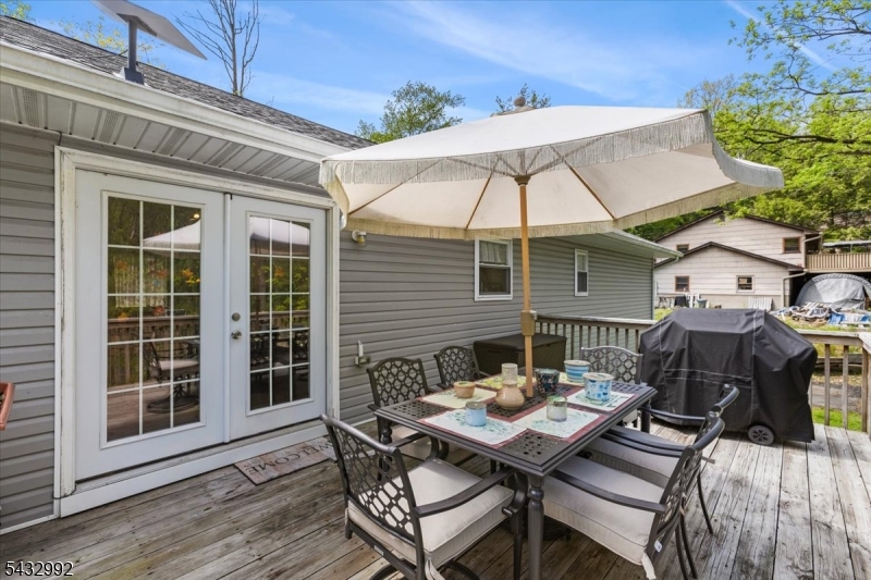 47 Winding Way Property Photo 24