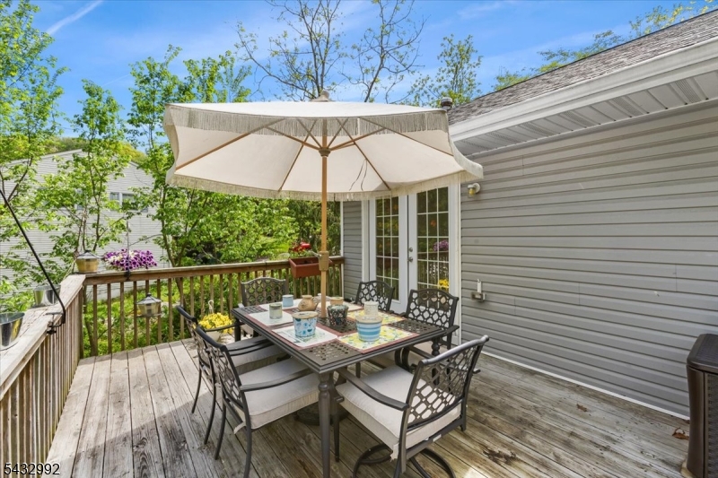 47 Winding Way Property Photo 25