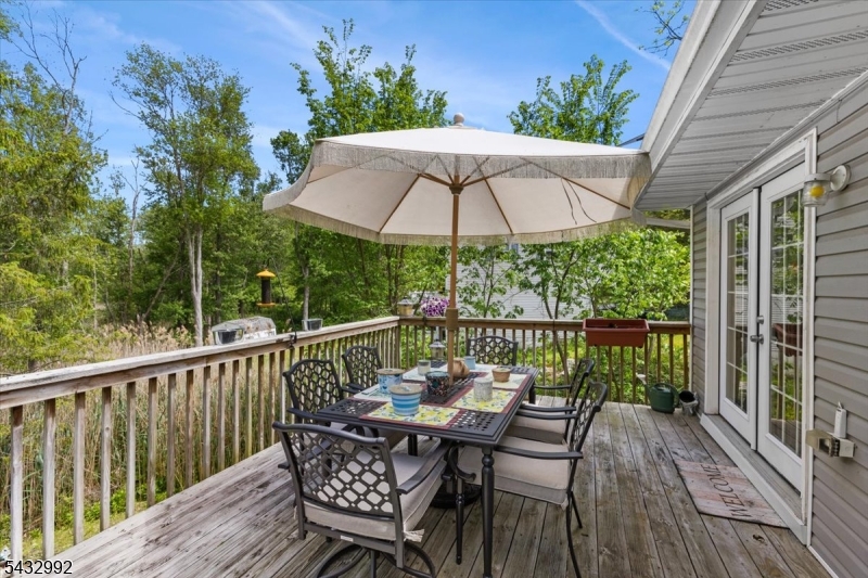 47 Winding Way Property Photo 26