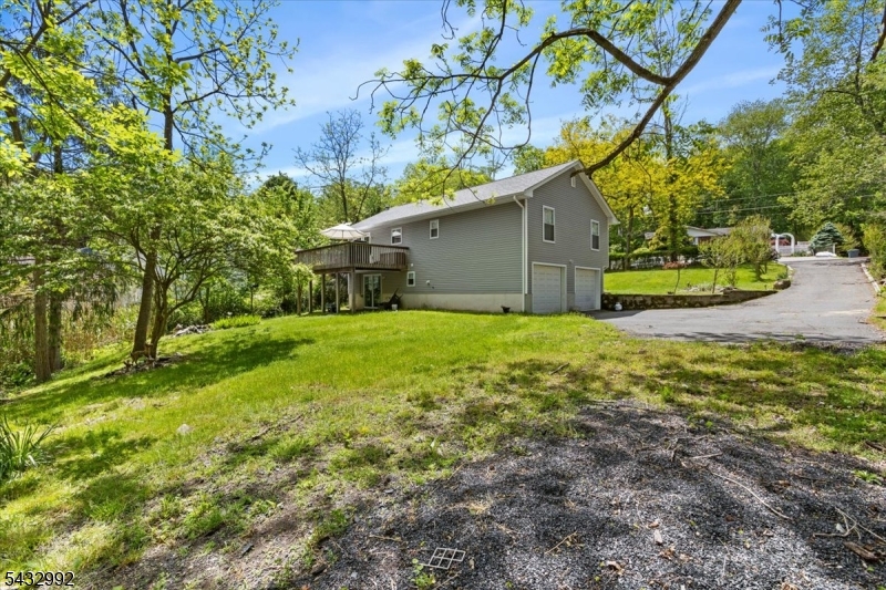 47 Winding Way Property Photo 29