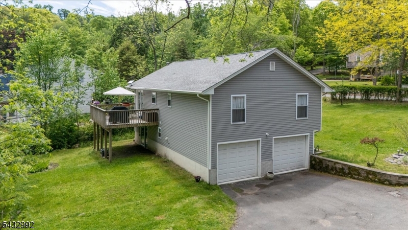 47 Winding Way Property Photo 31