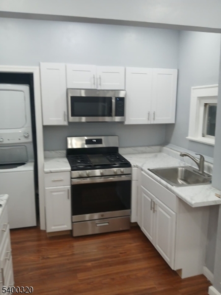 51 Poe Ave 3 Property Photo 1