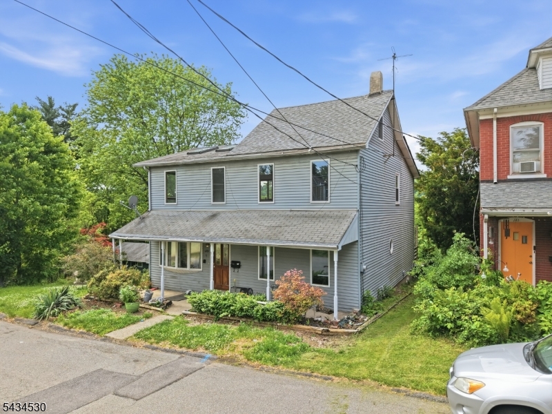 139 N Prospect St Property Photo 1
