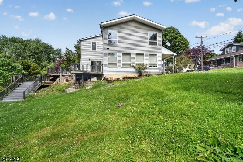 139 N Prospect St Property Photo 9