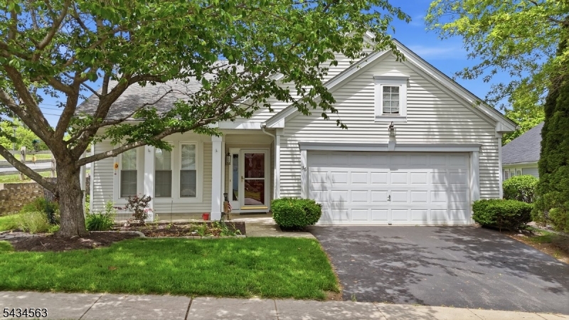 56 Kensington Cir Property Photo 1