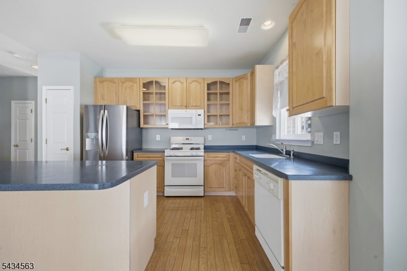 56 Kensington Cir Property Photo 12