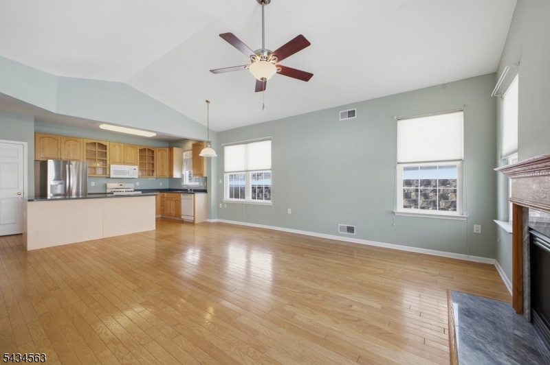 56 Kensington Cir Property Photo 17