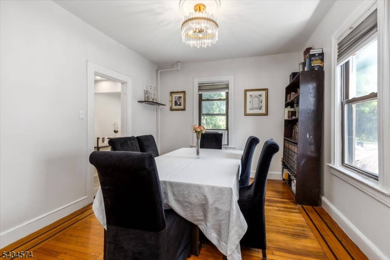 478 Brook Ave Property Photo 6