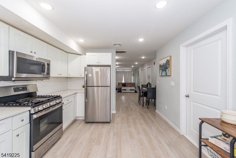 59 Mercer St Property Photo 6