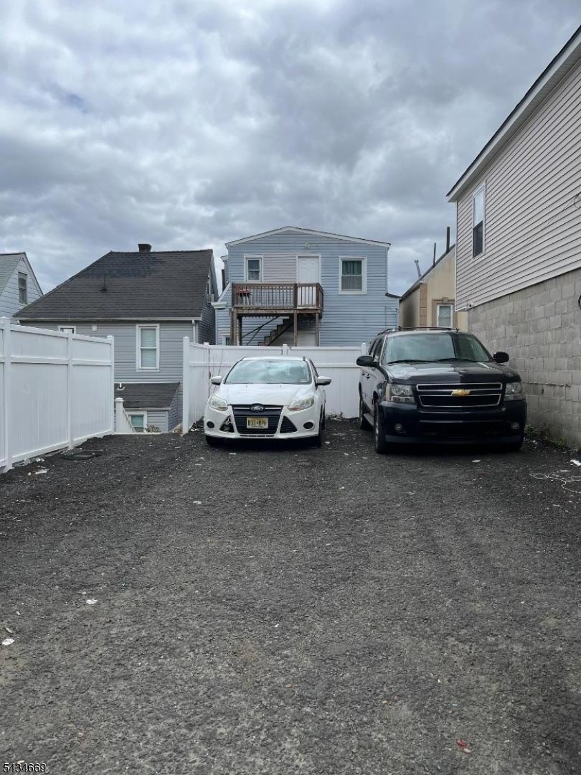 86 Oraton St Property Photo 3