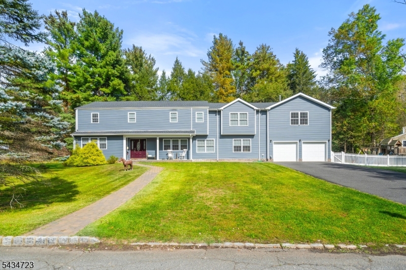 3 Neskell Dr Property Photo 2