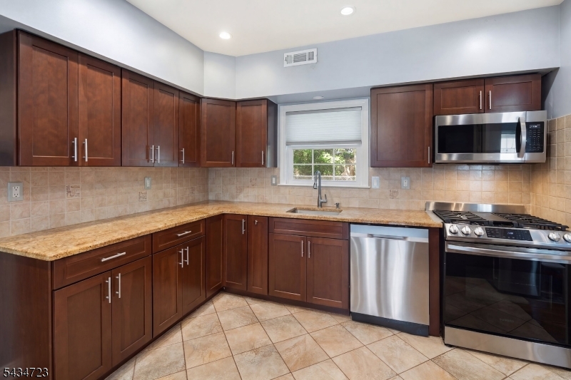 3 Neskell Dr Property Photo 16