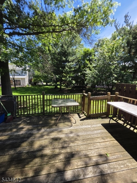 394 Rittenhouse Ct Property Photo 4