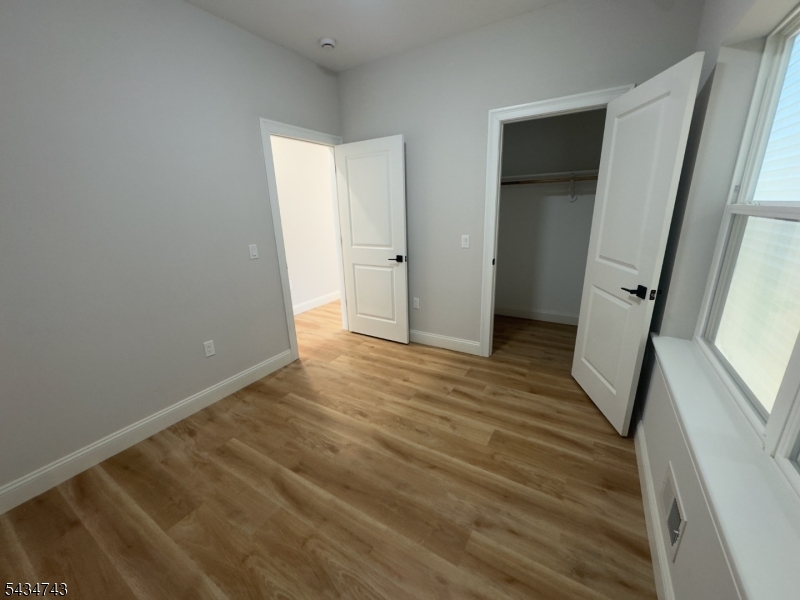 484 S 19th St 1st Fl 1 Property Photo 11