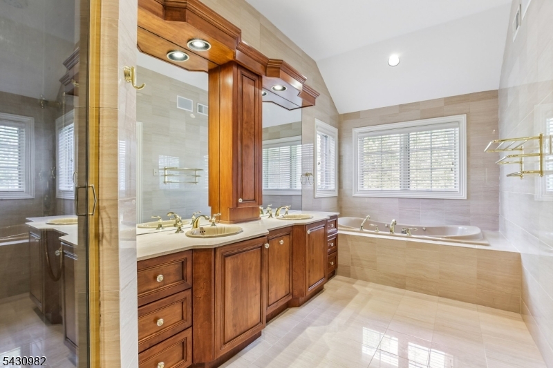 4 Fordham Rd Property Photo 29