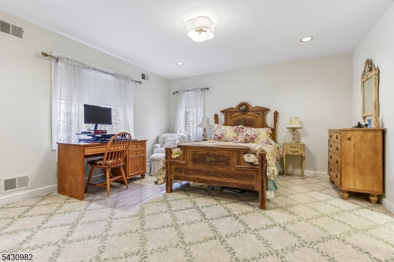 4 Fordham Rd Property Photo 30