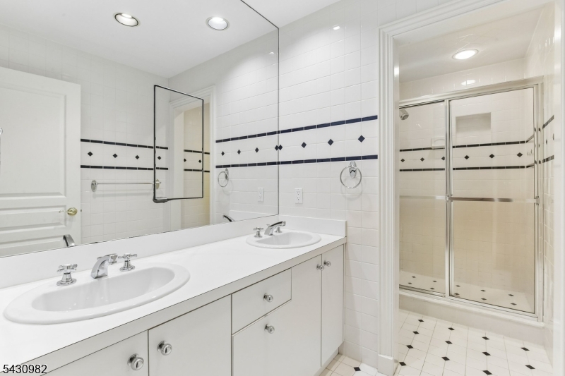 4 Fordham Rd Property Photo 33