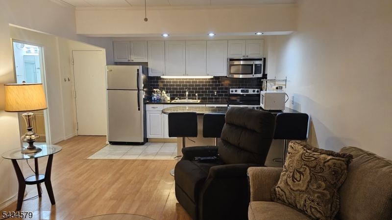 255 Tucker Ave 102 Property Photo 1