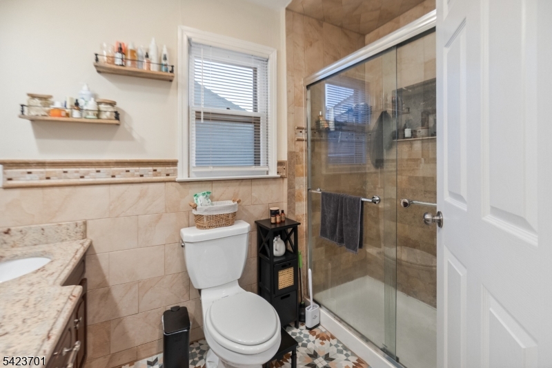 1444 Esterbrook Ave Property Photo 13