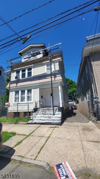 45 Vine Ave Property Photo 1