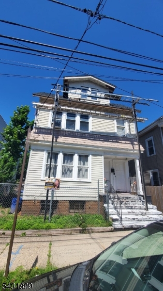 45 Vine Ave Property Photo 3