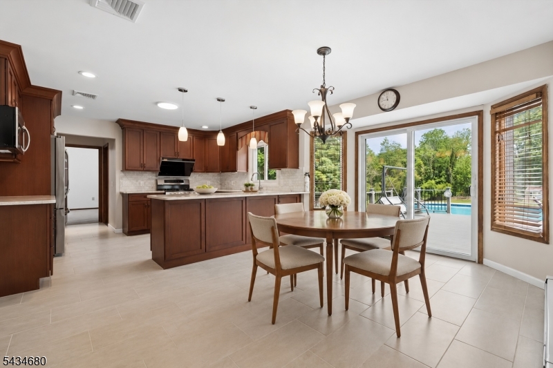 5 Glen Ridge Dr Property Photo 10