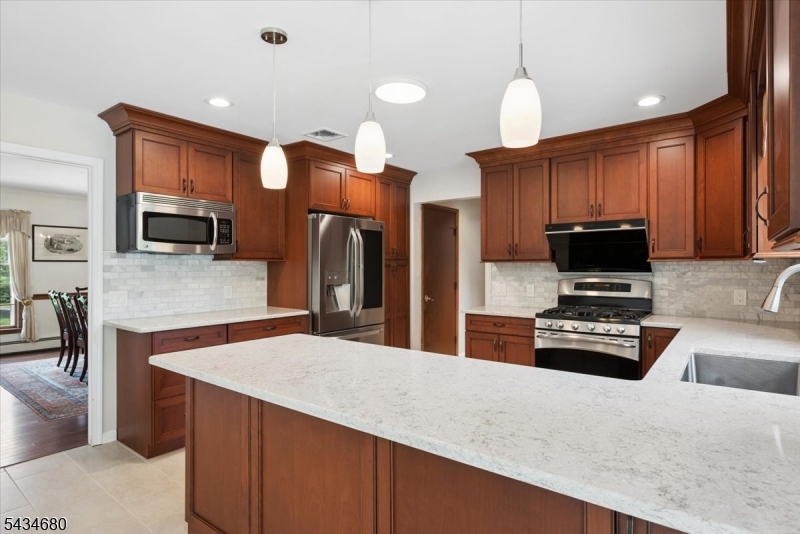 5 Glen Ridge Dr Property Photo 13