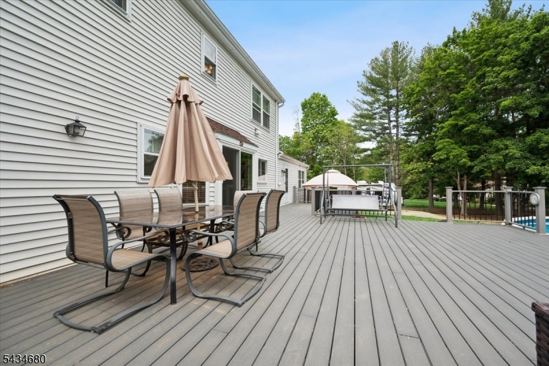 5 Glen Ridge Dr Property Photo 32
