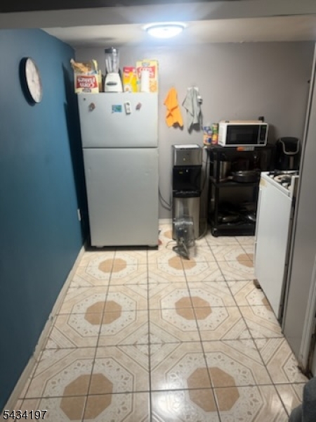 256 Van Houten St Property Photo 3