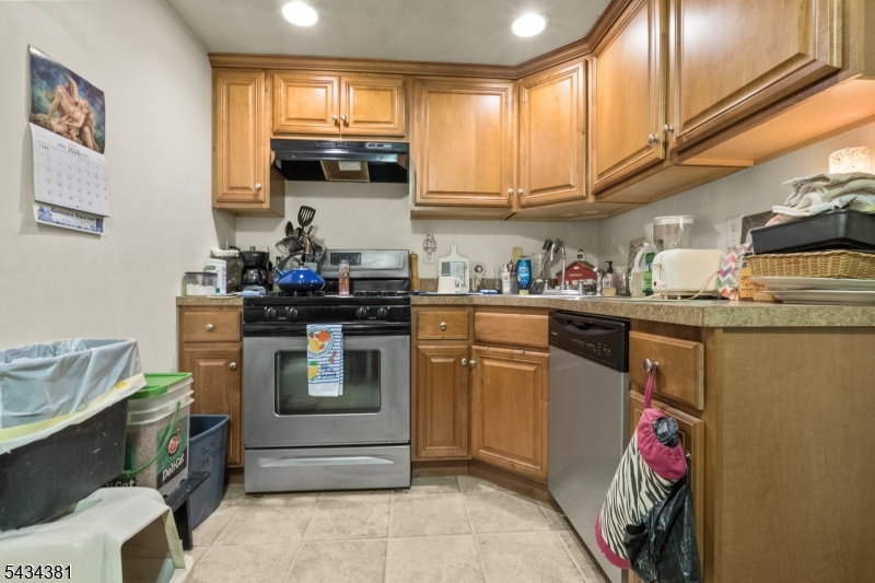 120 S Broadway Property Photo 10
