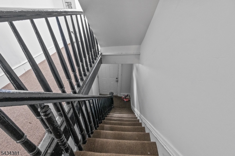 120 S Broadway Property Photo 14