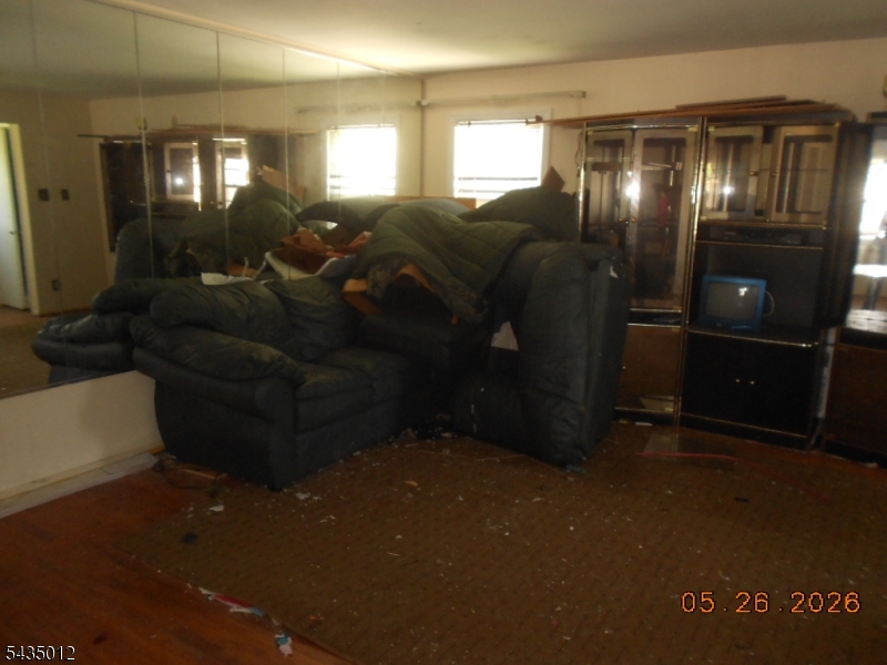 4030186 Property Photo 5