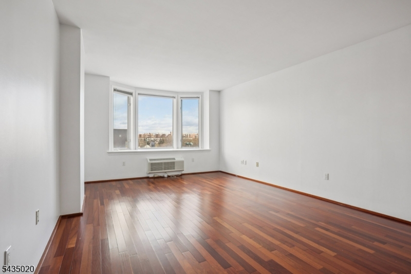 3110 City Pl Property Photo 4