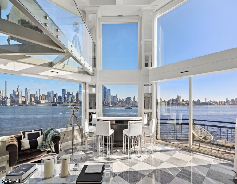 600 Harbor 1079 Property Photo 1