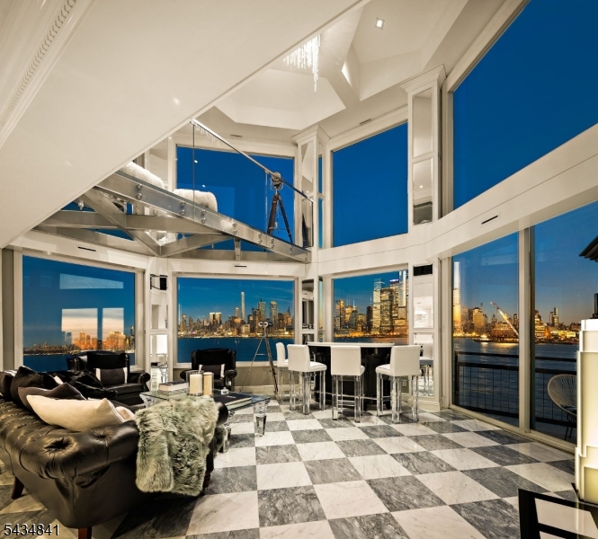 600 Harbor 1079 Property Photo 6