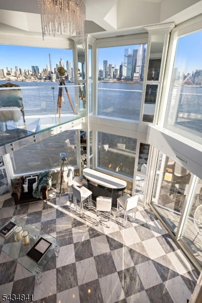 600 Harbor 1079 Property Photo 10