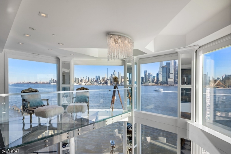 600 Harbor 1079 Property Photo 28