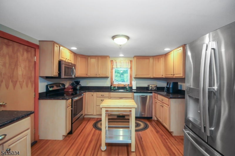 103 Petersburg Rd Property Photo 5