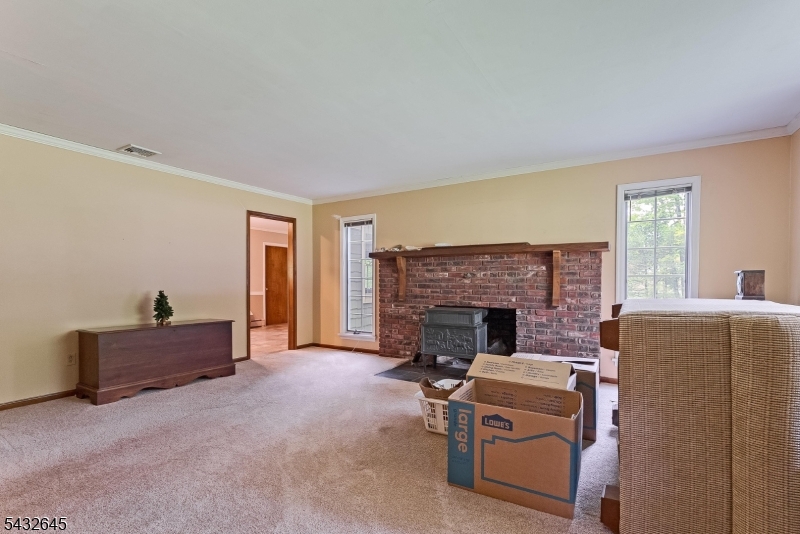 12 Dogwood Dr Property Photo 4
