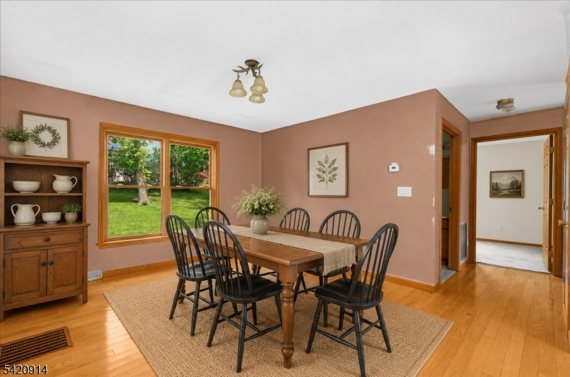 441 Pittstown Rd Property Photo 11