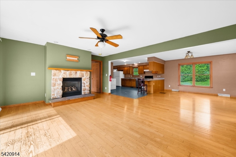 441 Pittstown Rd Property Photo 14