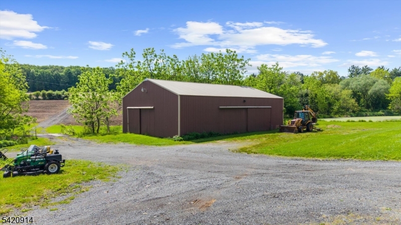 441 Pittstown Rd Property Photo 33