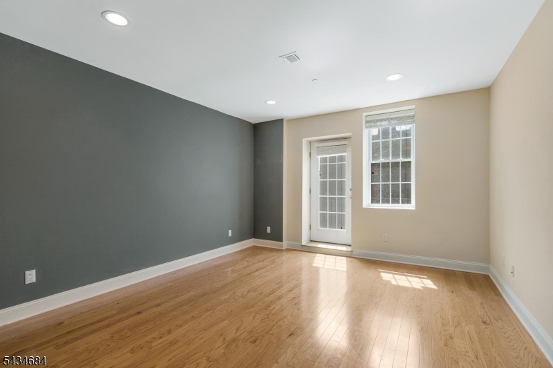 445 Van Houten Ave 109 Property Photo 10