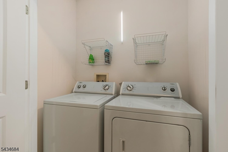 445 Van Houten Ave 109 Property Photo 15