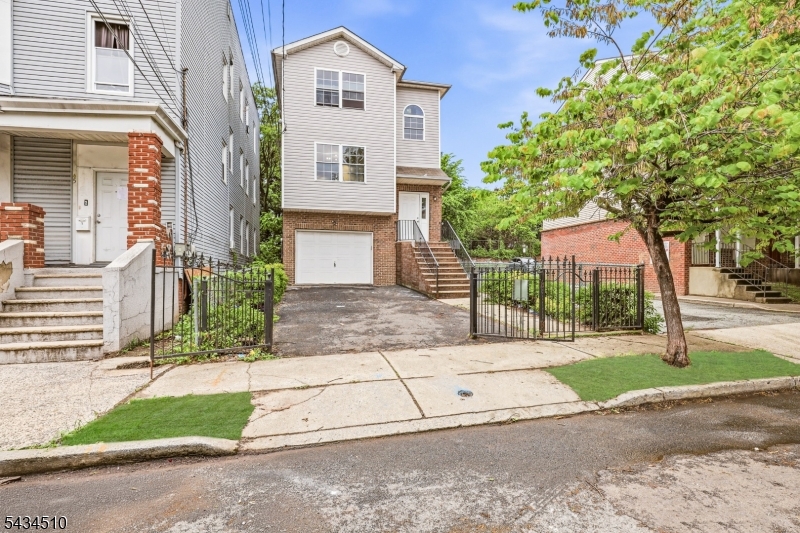 63 Chadwick Ave Property Photo 1