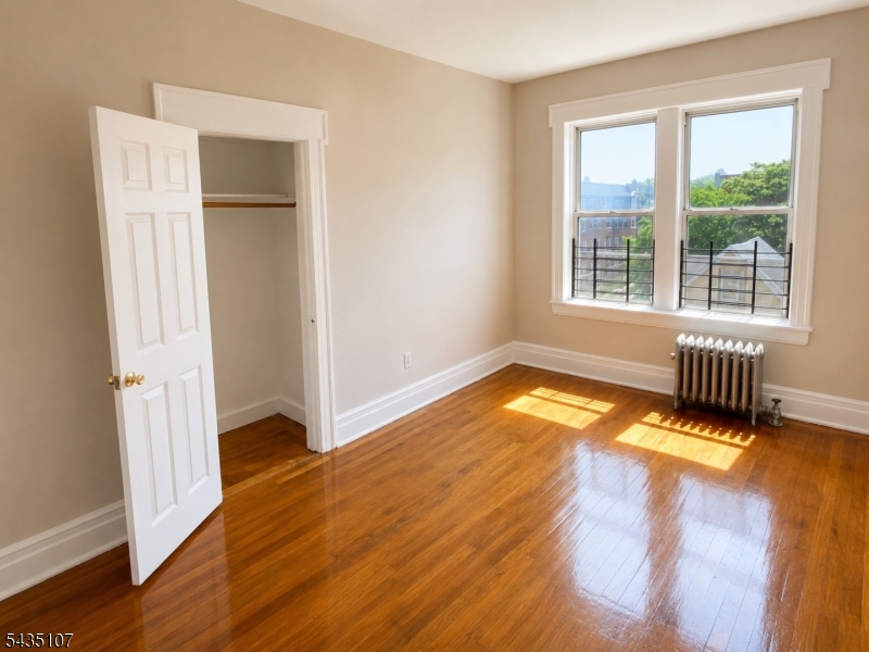 23 Harvard St 12 Property Photo 6