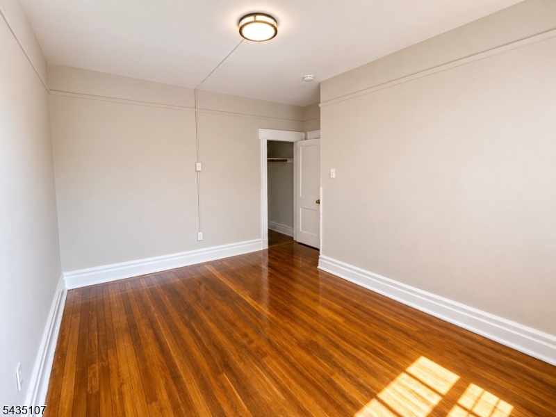 23 Harvard St 12 Property Photo 8